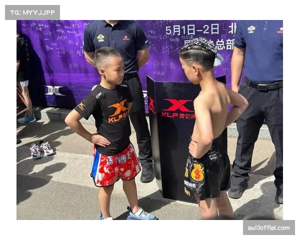 昆仑决周佳龙李江龙山东主场对决国际顶尖拳手 昆仑决周佳龙李江龙山东主场对决国际顶尖拳手